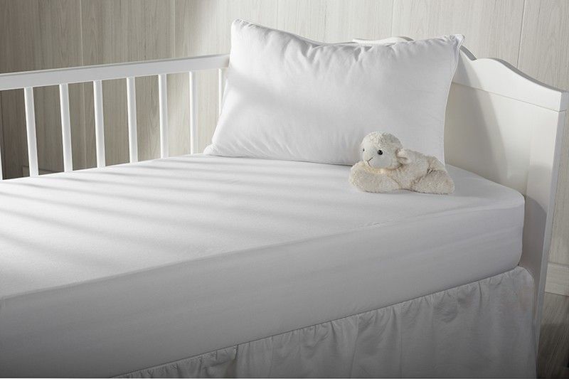 Pack de Cuna para bebé : Colchón + Protector + Almohada.